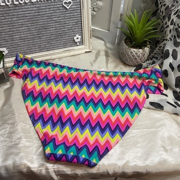 AERIE multicolored/ rainbow Aztec bikini bottom - Picture 5 of 9